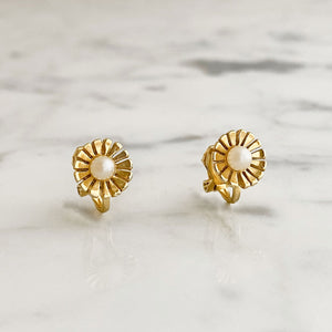 GALLAGHER gold flower clip earrings-GREEN BIJOU