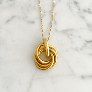 KAYLA gold love knot pendant necklace - 