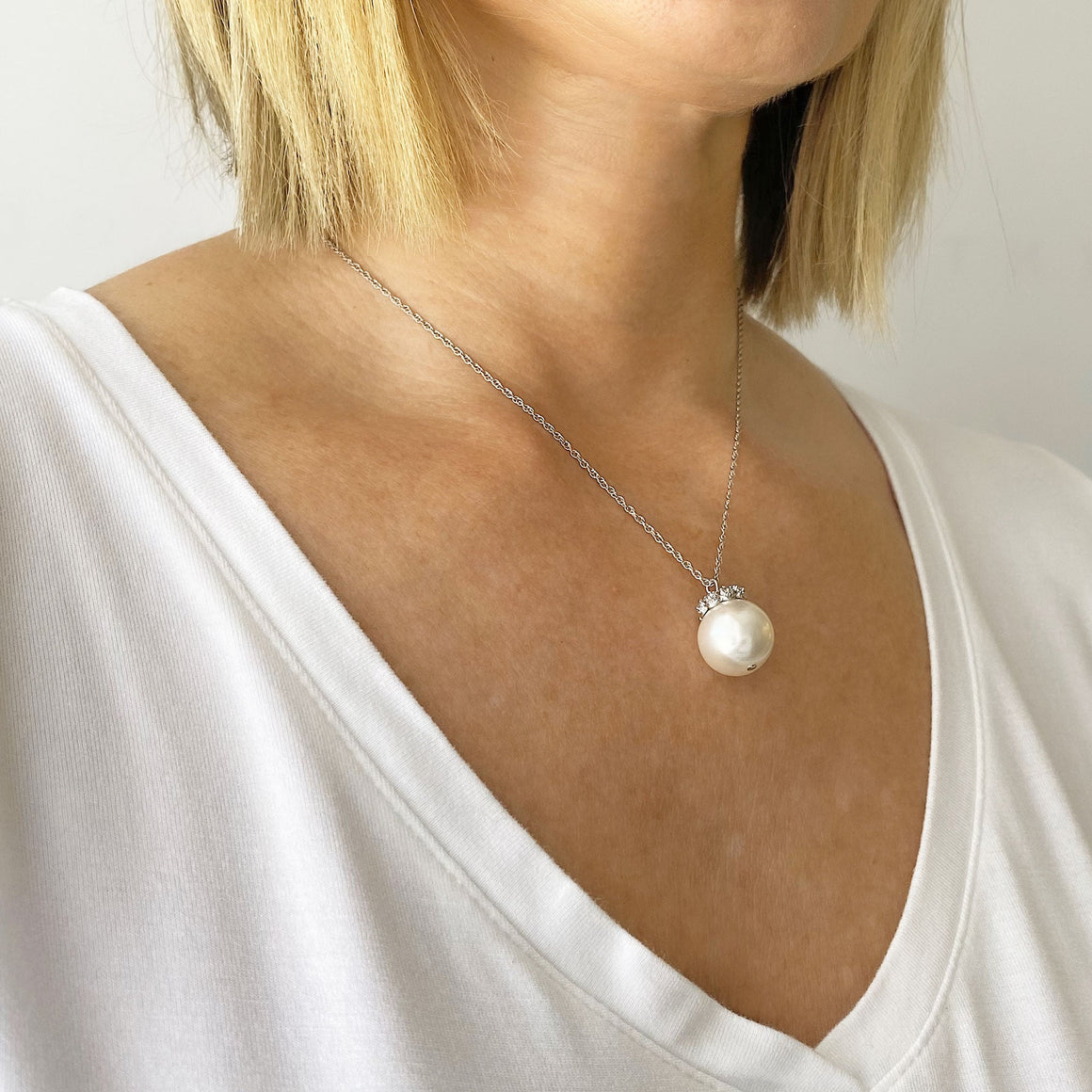 ABBOTT statement pearl pendant necklace-GREEN BIJOU