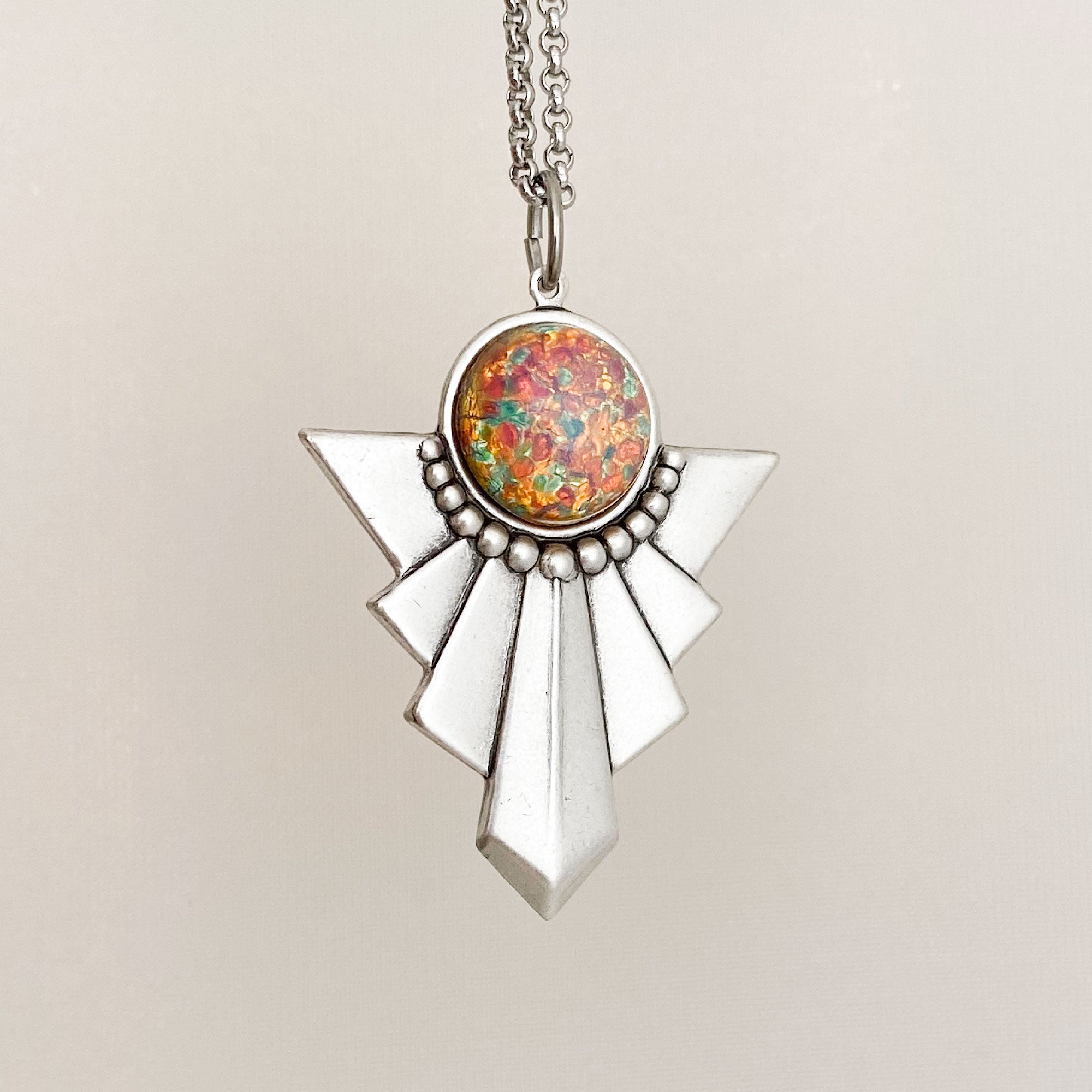 Collier lavallière à pendentif en grenat de Bohème Art Déco Broche Collier lavallière à pendentif en grenat de Bohème Art Déco Broche