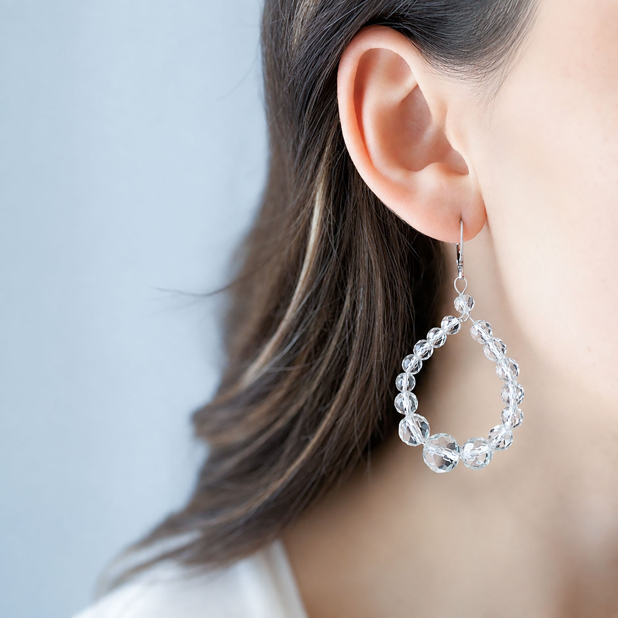 ADAYA vintage graduated clear crystal teardrop hoop earrings-GREEN BIJOU