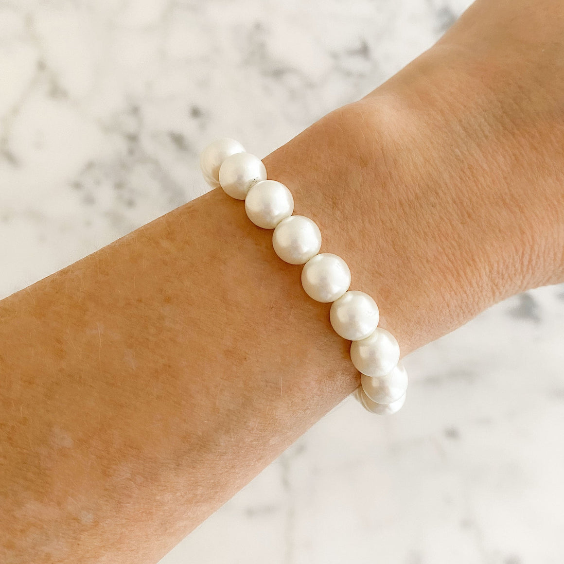 AMELIA white pearl stretch bracelet-GREEN BIJOU
