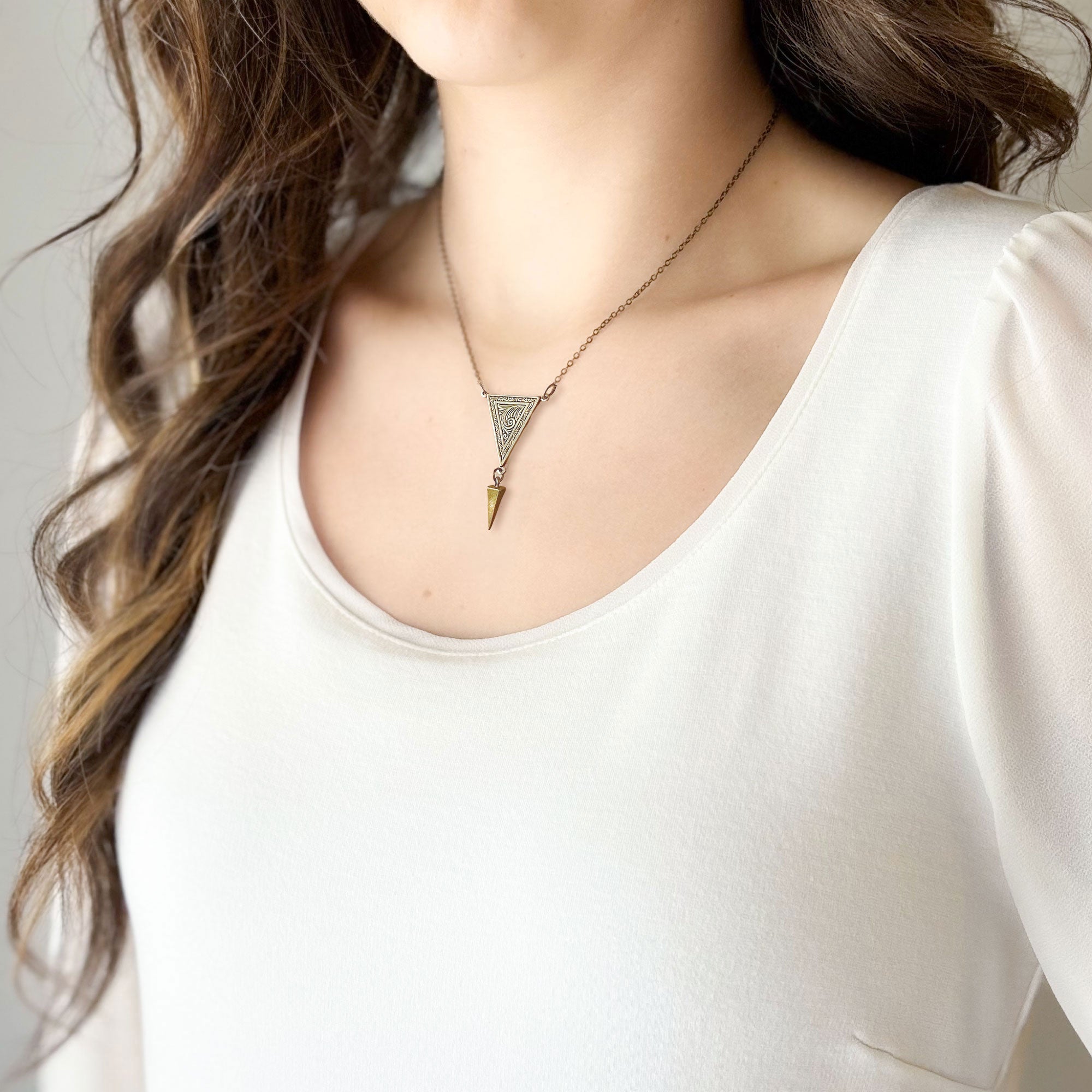 ARCHIE Art Deco style pendant necklace-GREEN BIJOU