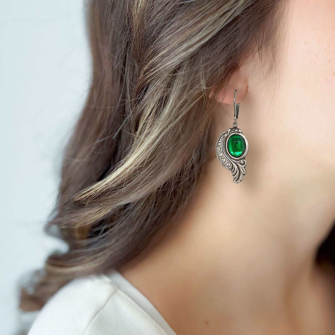 AUGUSTINE Art Nouveau emerald earrings-GREEN BIJOU