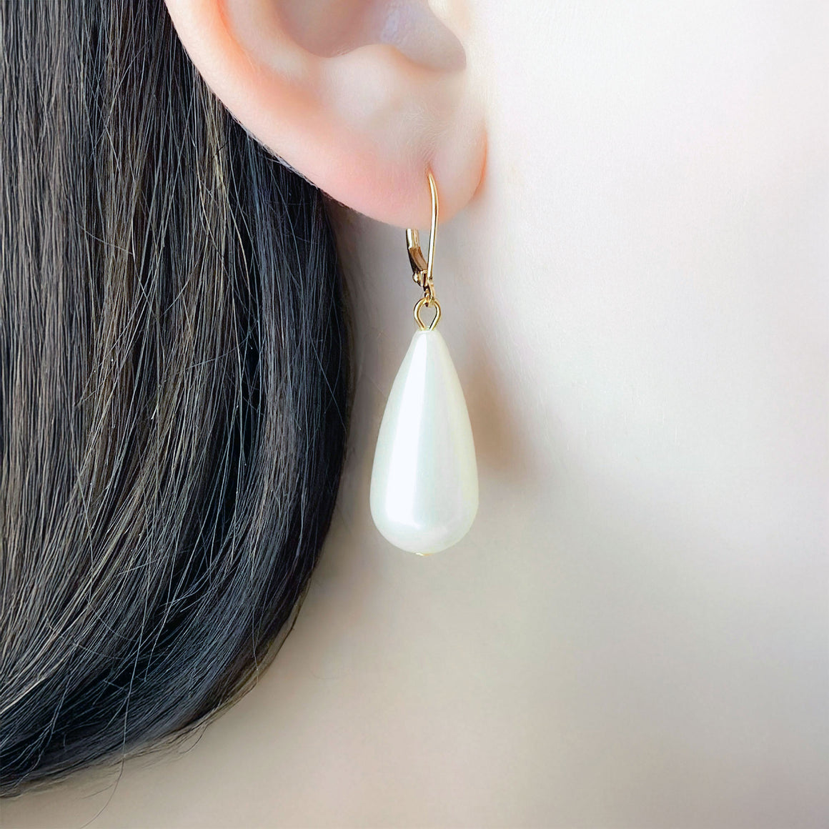 BAKER vintage elongated opalescent cream pearl drop earrings-GREEN BIJOU