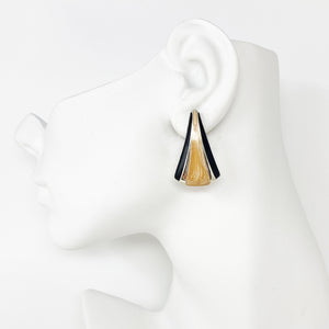BECKER 1980's black elongated triangle beige enamel studs - 