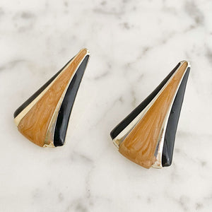 BECKER 1980's black elongated triangle beige enamel studs - 