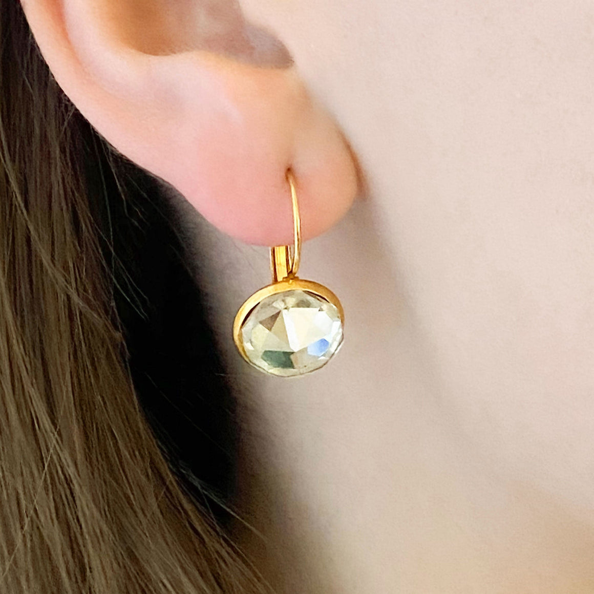 BENTON gold and crystal drop earrings-GREEN BIJOU
