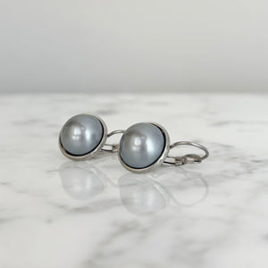 BENTON silver and grey pearl drop earrings - 