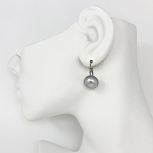 BENTON silver and grey pearl drop earrings - 
