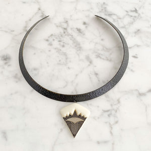 BLAIR Art Deco metal collar necklace - 