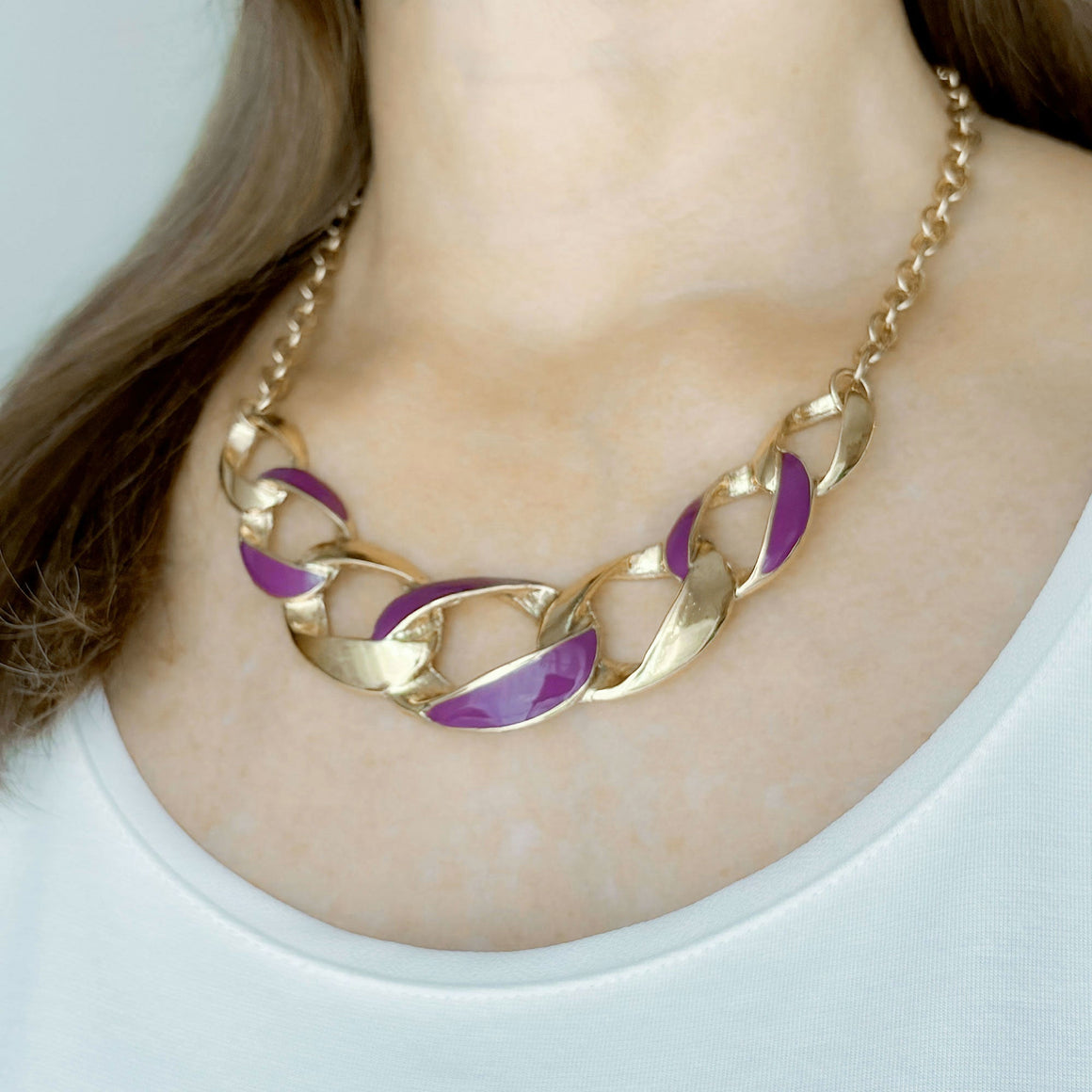 BRIGHTON vintage gold and enamel curb chain necklace-GREEN BIJOU