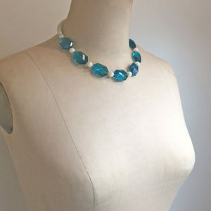 CARSTEN teal crystal and pearl necklace - 