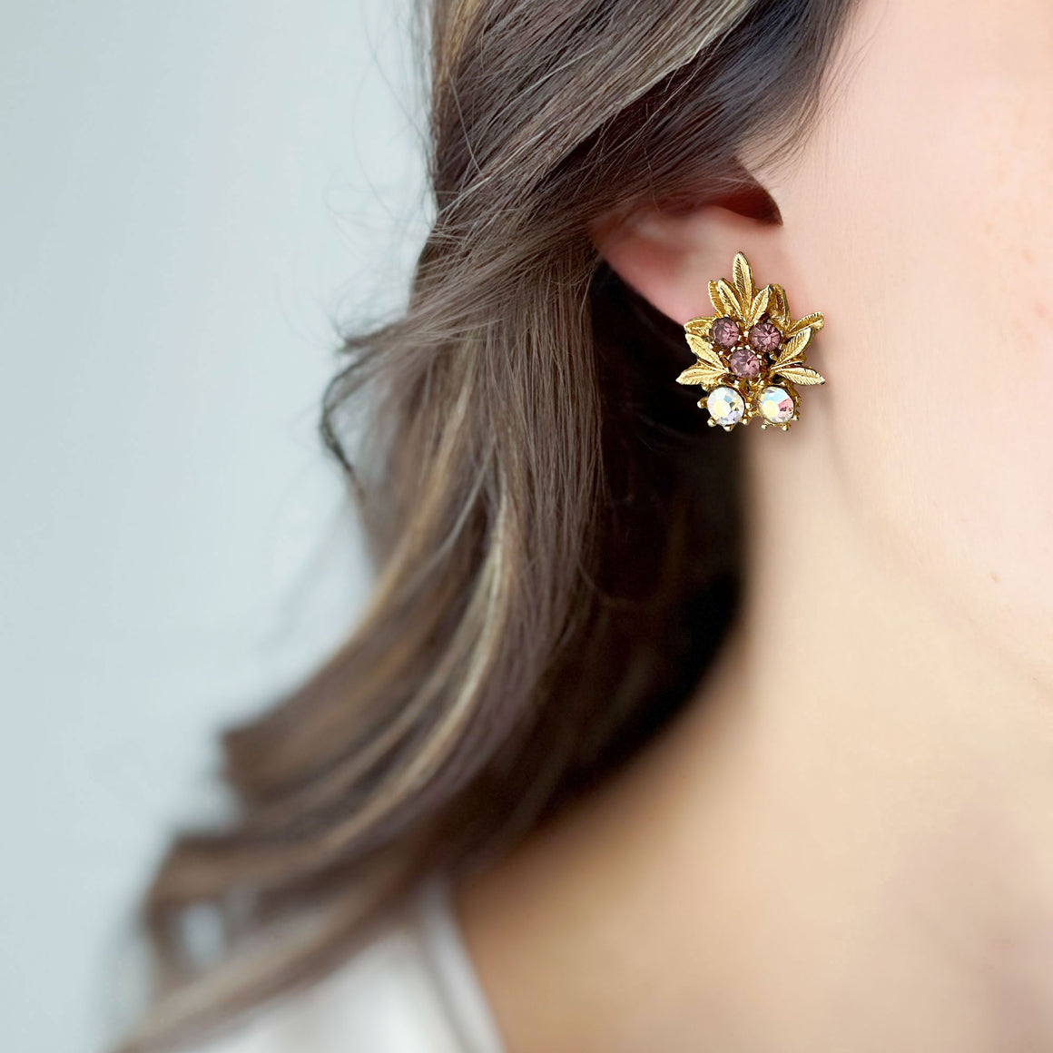 KILLIAN gold leaf rhinestone clip earrings-GREEN BIJOU