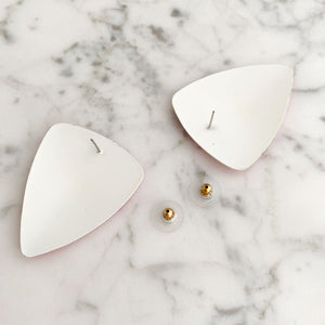 CELIA 1980s hand painted coral enamel triangle stud earrings - 