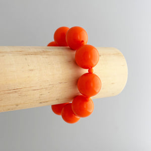 CLARENCE vintage 1970s chunky orange beaded stretch bracelet - 