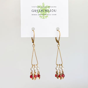 CLARK vintage red gold and seed pearl dainty dangle earrings - 