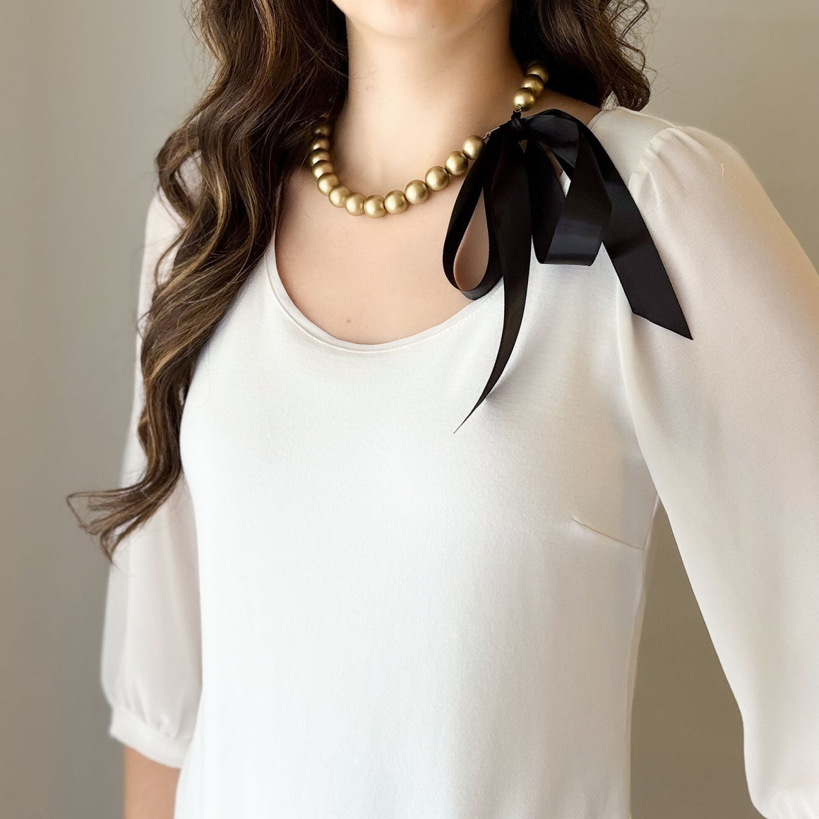 DARA gold pearl necklace with 26 colours satin ribbon tie-GREEN BIJOU