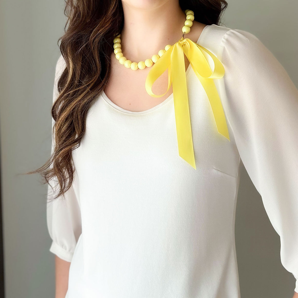 DELORES yellow opalescent pearl ribbon tie necklace-GREEN BIJOU