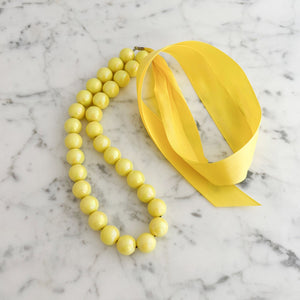 DELORES yellow opalescent pearl ribbon tie necklace - 