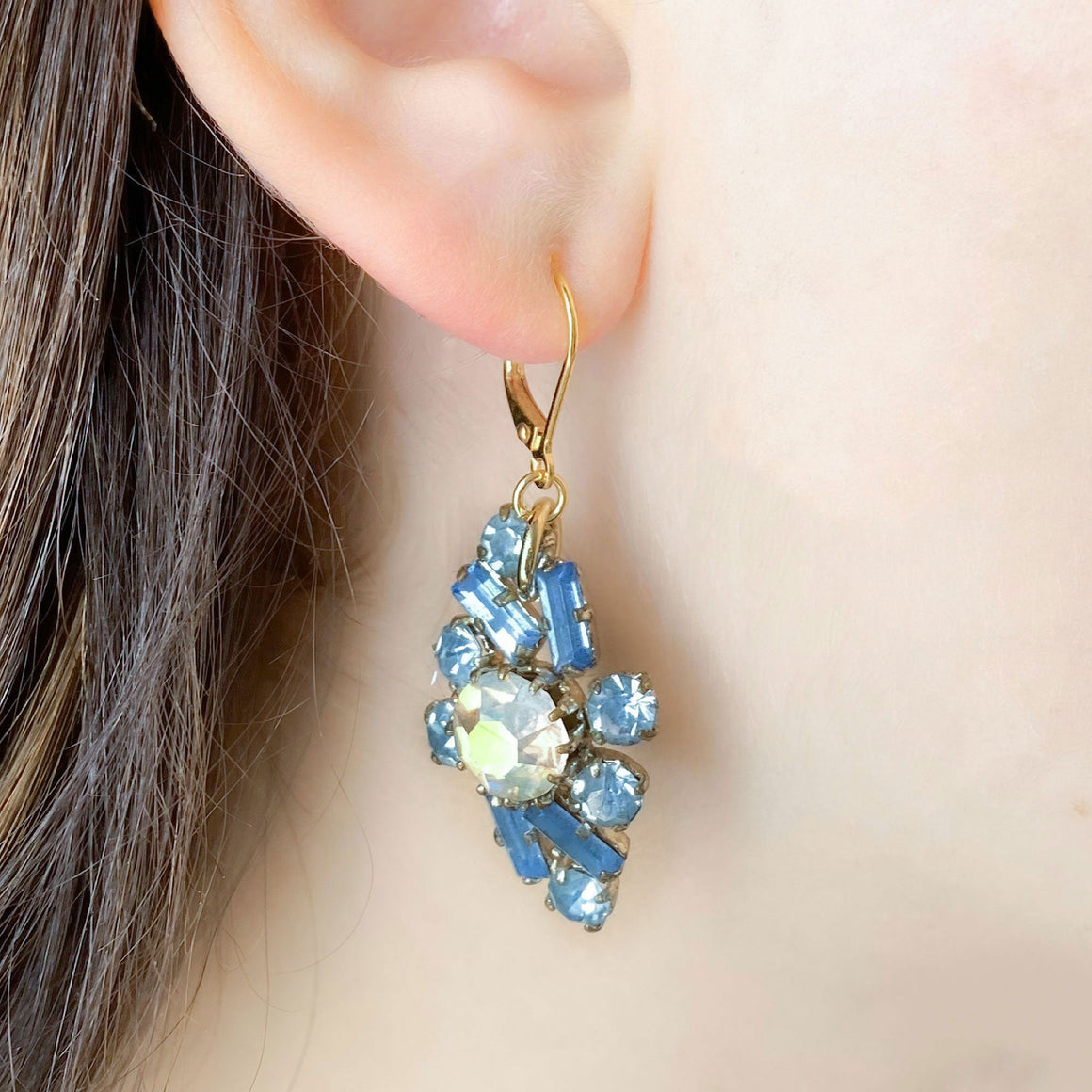 DESTINY vintage blue aurora borealis rhinestone gold earrings-GREEN BIJOU