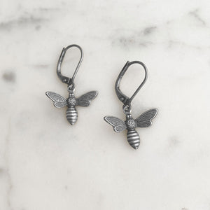 DORI oxidized silver bee earrings-GREEN BIJOU