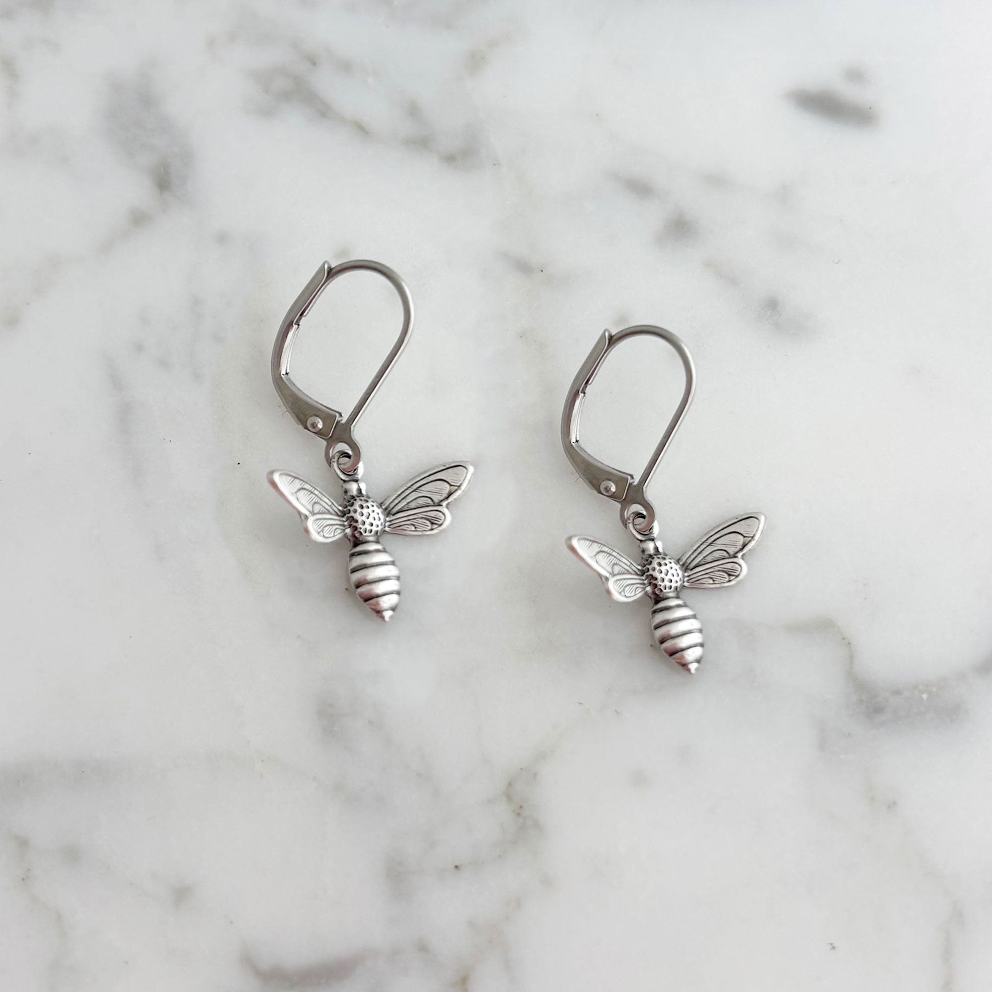 DORI oxidized silver bee earrings-GREEN BIJOU