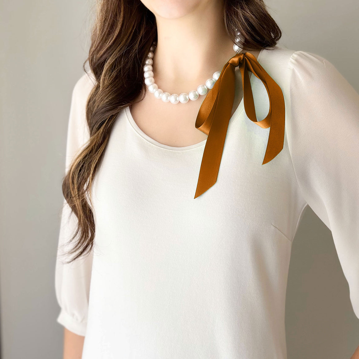 DOTTY caramel satin ribbon tie pearl necklace-GREEN BIJOU