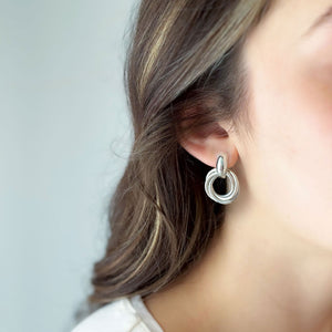 ELLIOTT vintage silver tone love knot clip on earrings - 