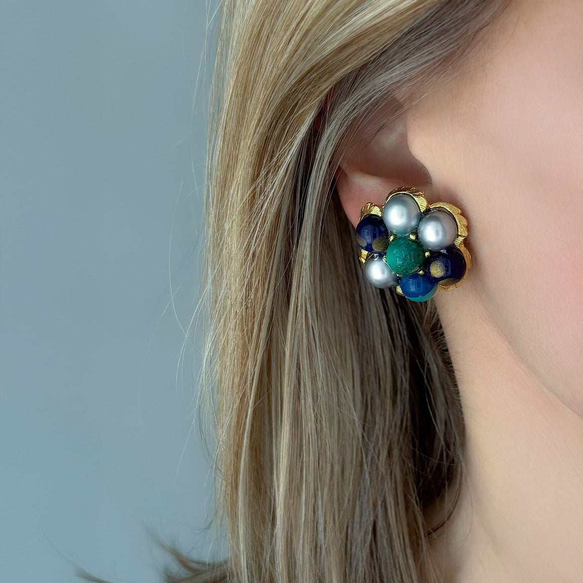ELOISE vintage grey pearl and cobalt beaded clip on earrings-GREEN BIJOU