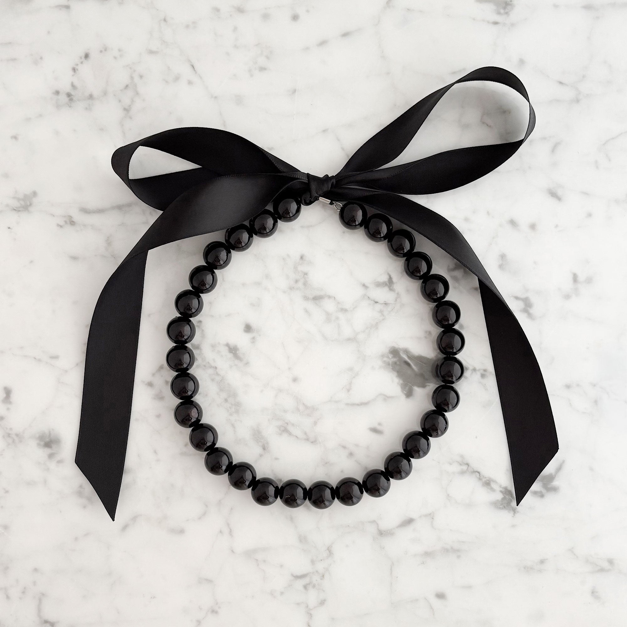 ELORA black pearl necklace with 26 colours satin ribbon tie-GREEN BIJOU