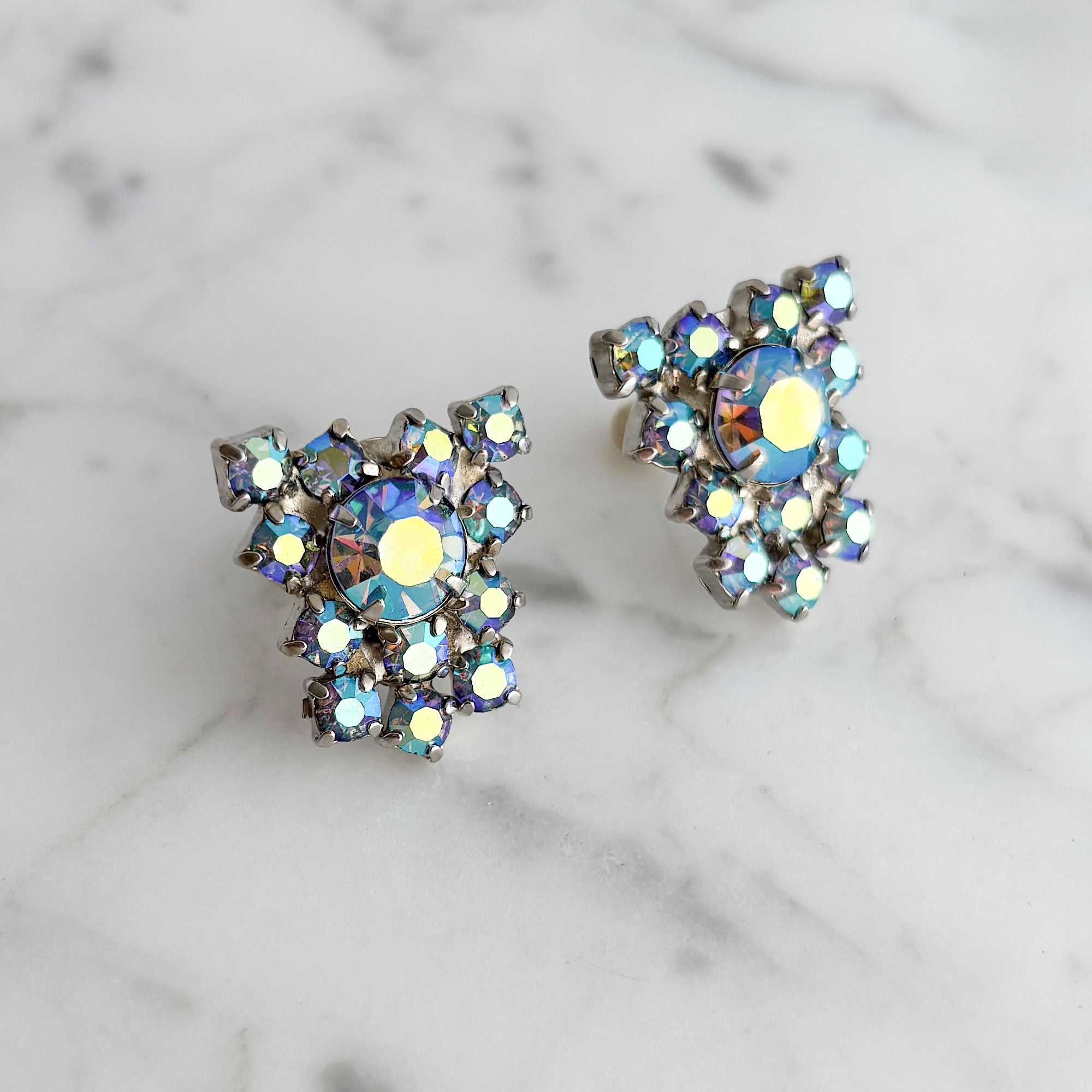 EMERY vintage blue aurora borealis rhinestone stud earrings-GREEN BIJOU