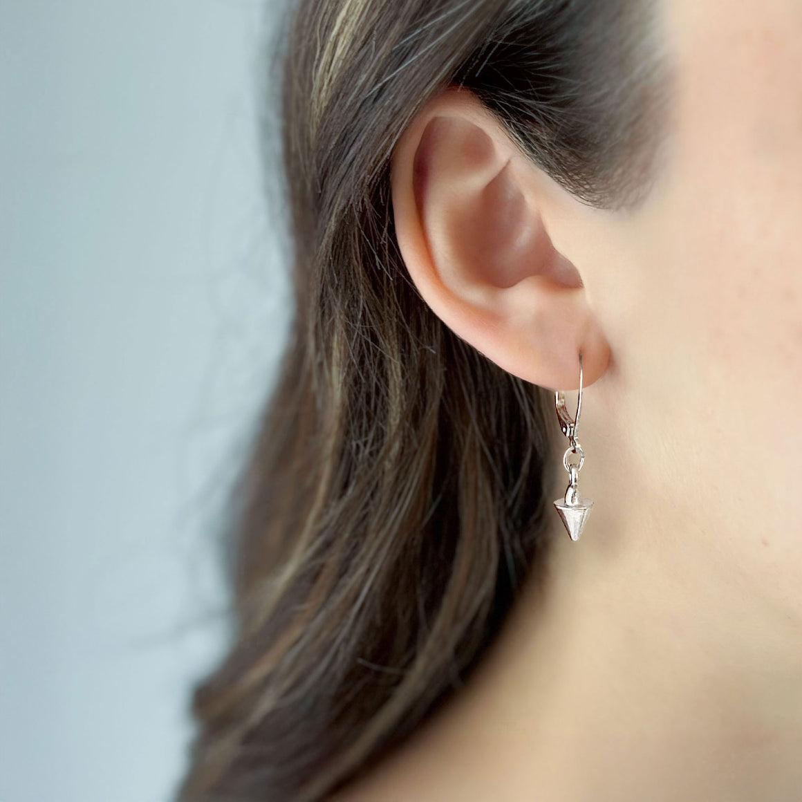 ERIS silver spike earrings-GREEN BIJOU