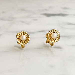 GALLAGHER gold flower clip earrings - 