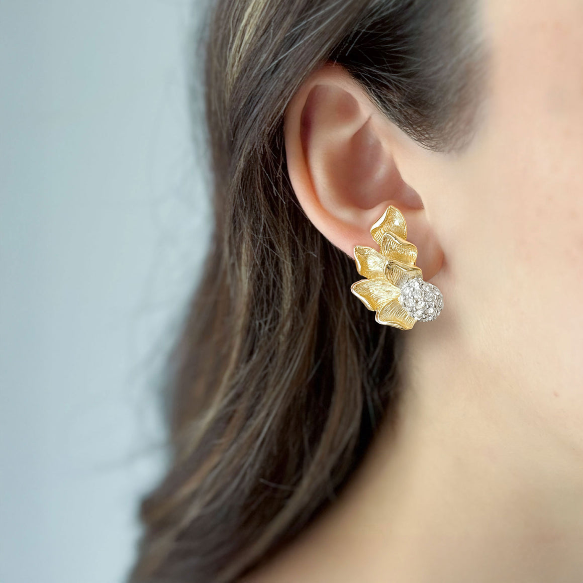 GEROME vintage rhinestone gold cascading leaf clip earrings-GREEN BIJOU