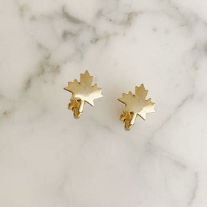 GLOVER gold tone maple leaf clip on earrings - 