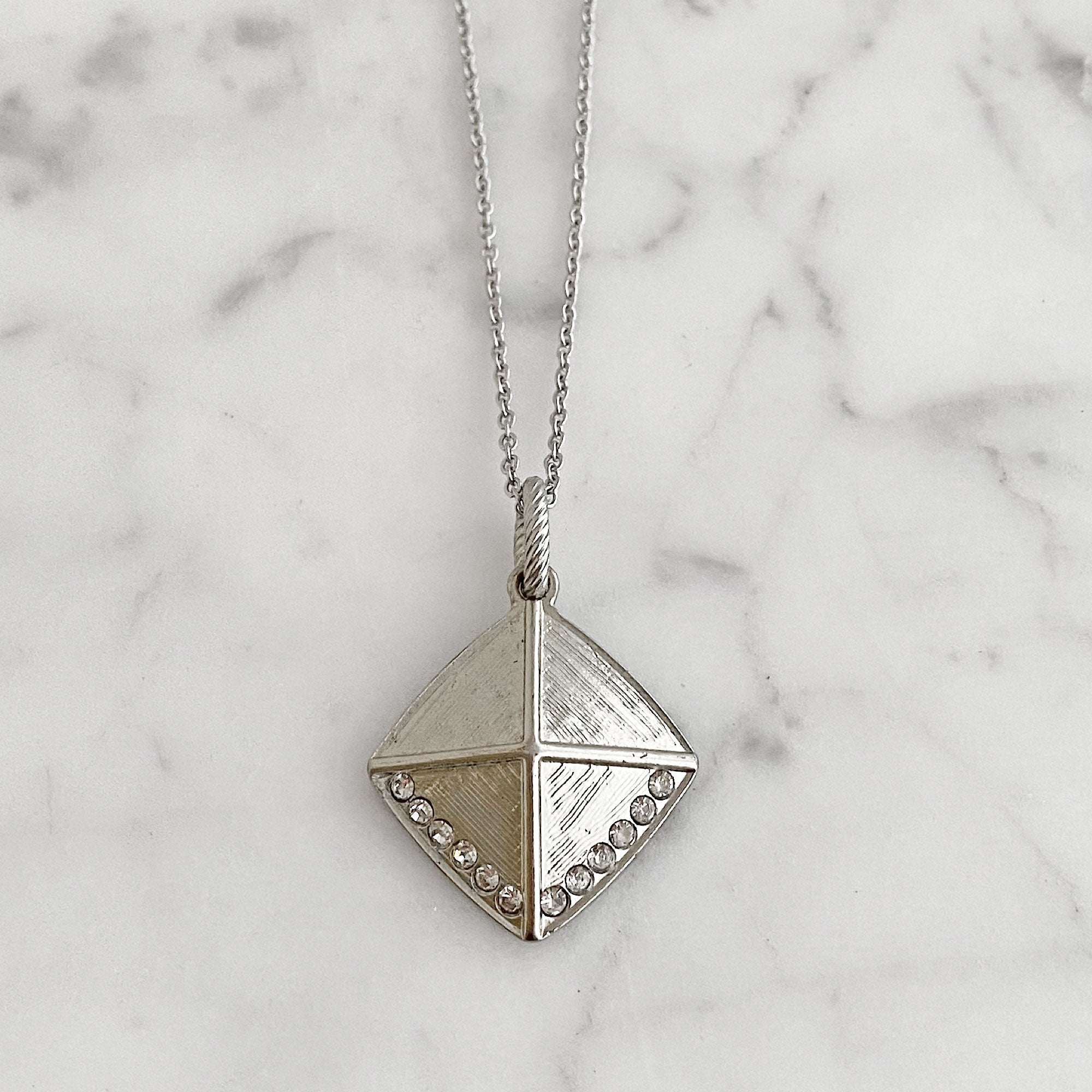 HAMLIN silver diamond pendant necklace-GREEN BIJOU