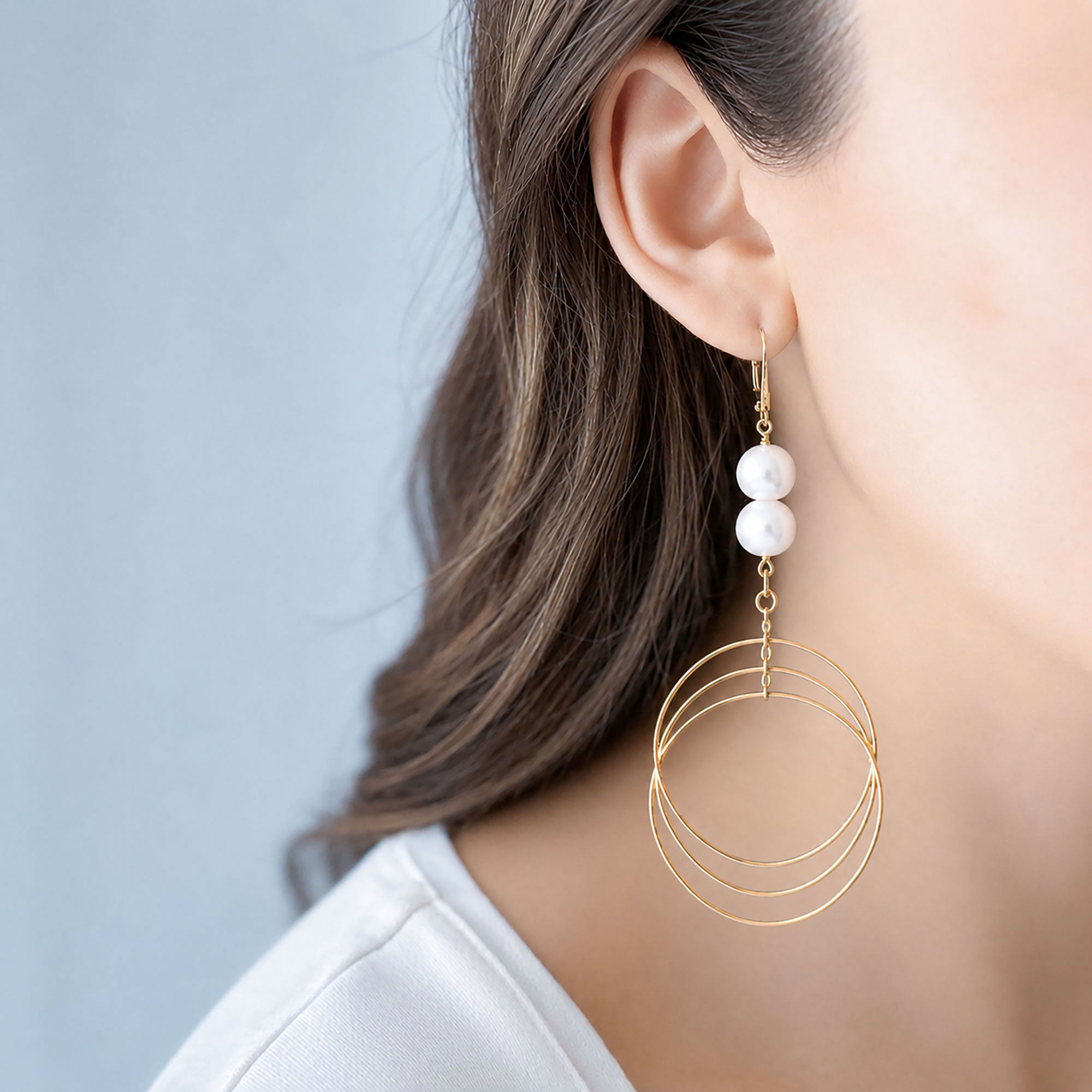 HARLOW statement gold hoop pearl earrings-GREEN BIJOU
