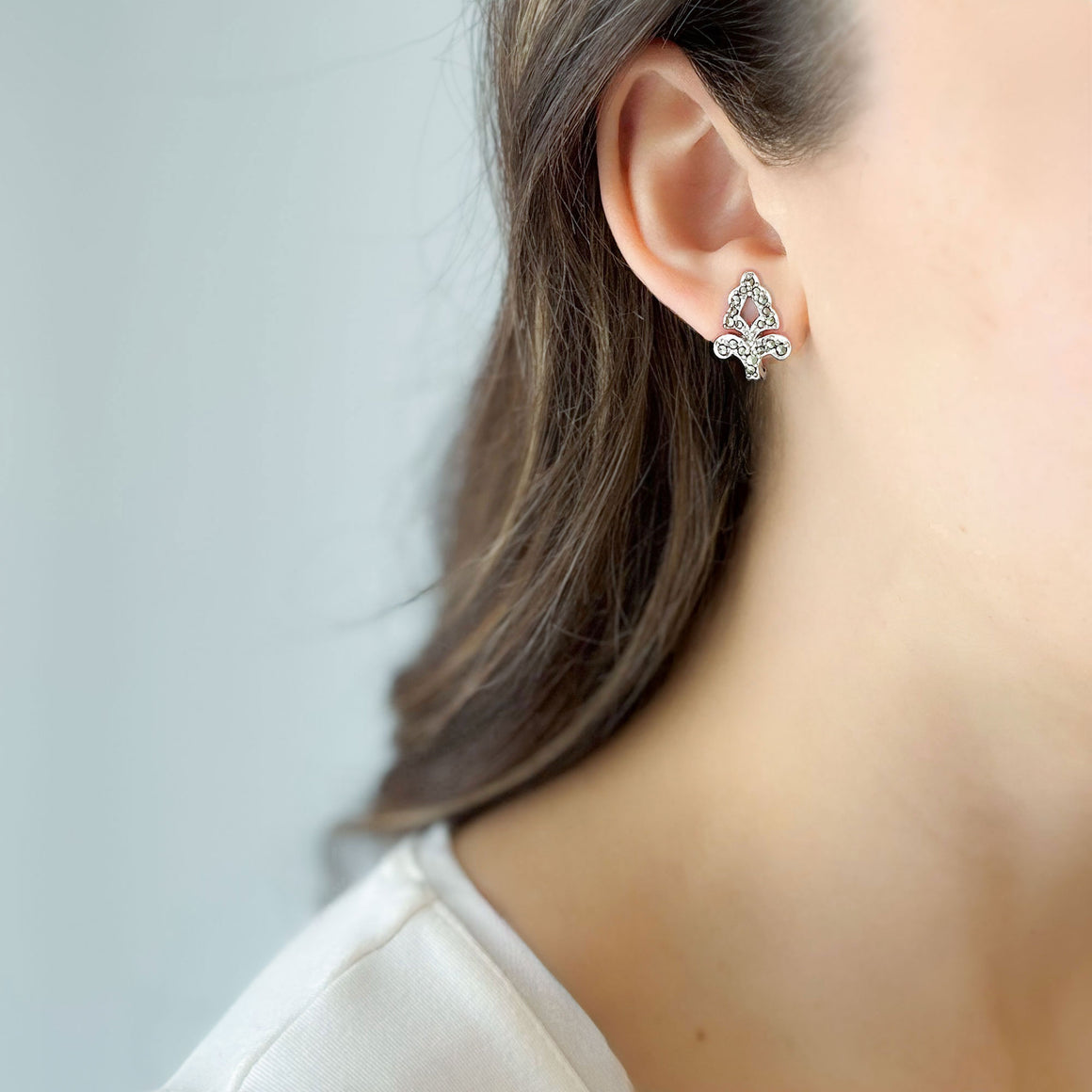 HARRINGTON Art Nouveau silver tone marcasite clip earrings-GREEN BIJOU