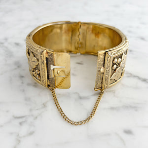 HAZEL vintage gold tone grape leaves motif hinged bangle - 