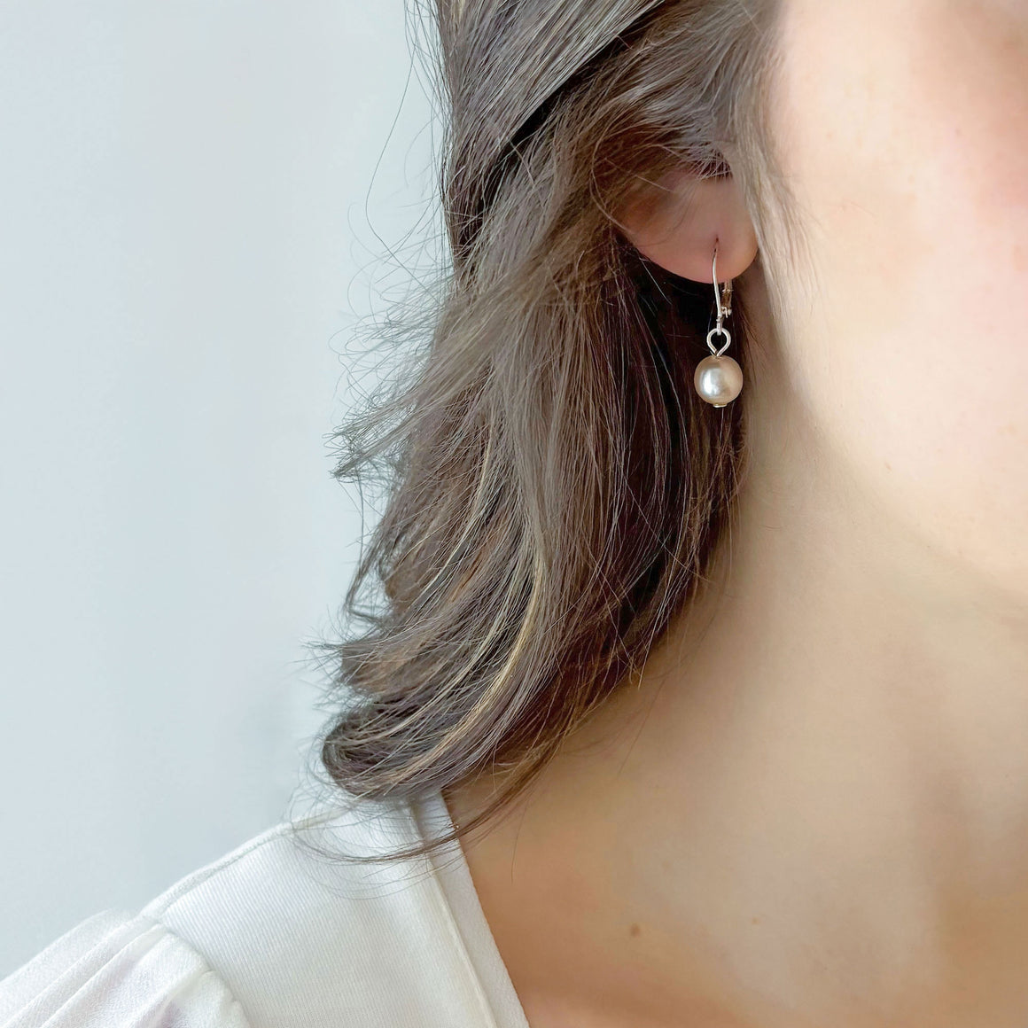 IDA silver plated pearl earrings in your choice of colour-GREEN BIJOU