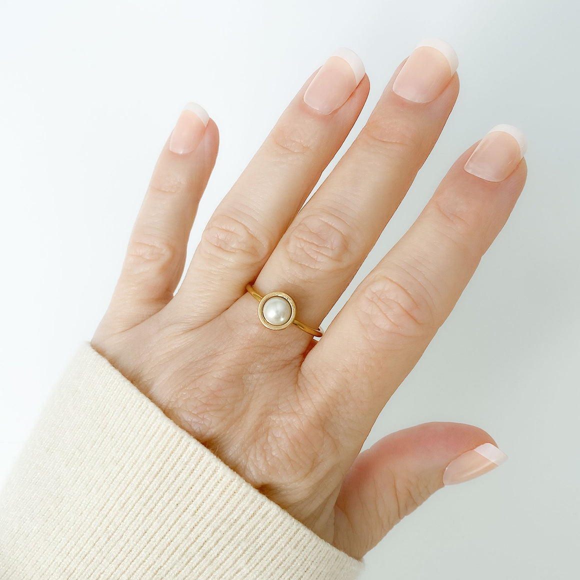 KALLIS pearl cabochon ring-GREEN BIJOU