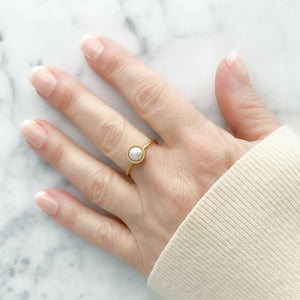KALLIS pearl cabochon ring - 