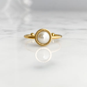 KALLIS pearl cabochon ring - 