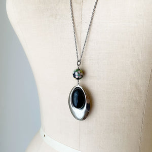 LAINEY black and silver oval pendant - 