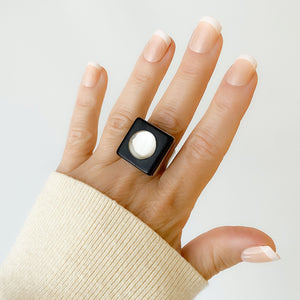 LEGEND square black cocktail ring - 