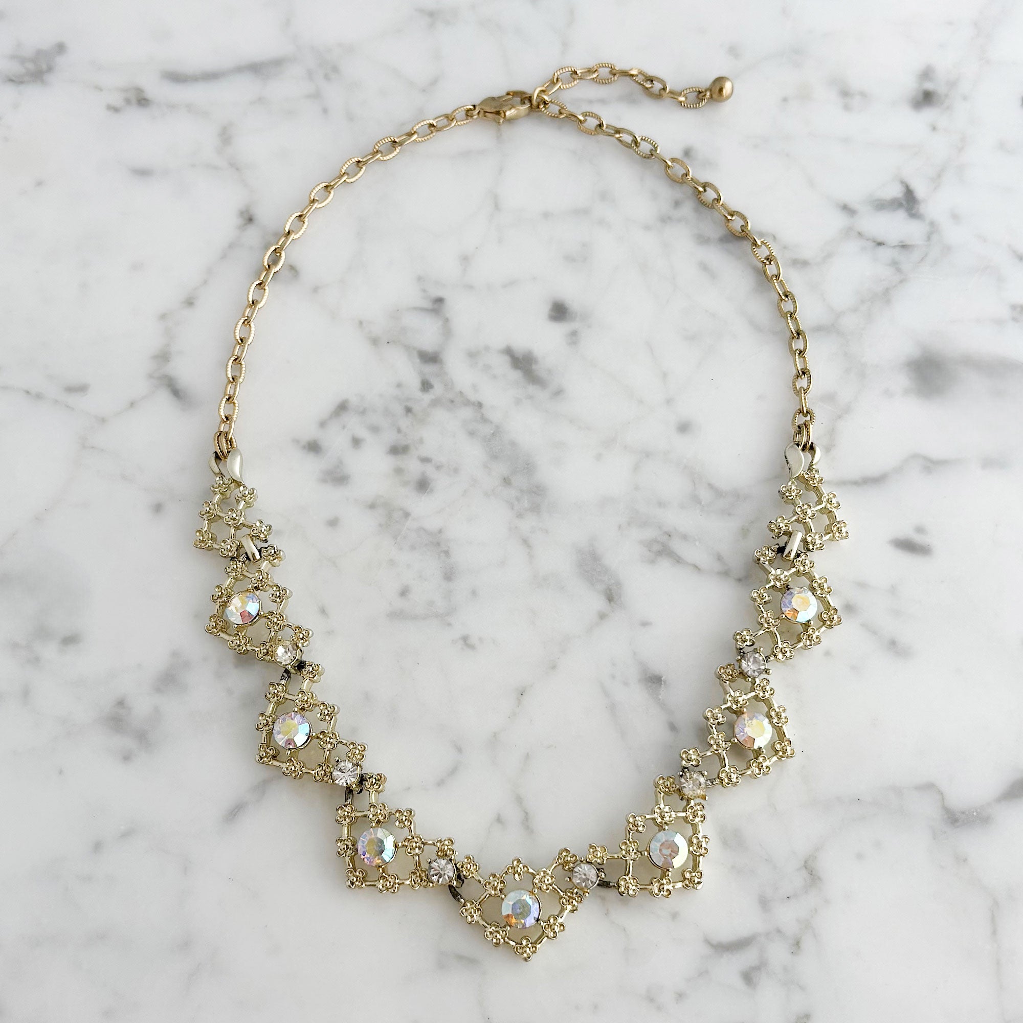 LEOPOLD vintage aurora borealis light gold filigree necklace-GREEN BIJOU