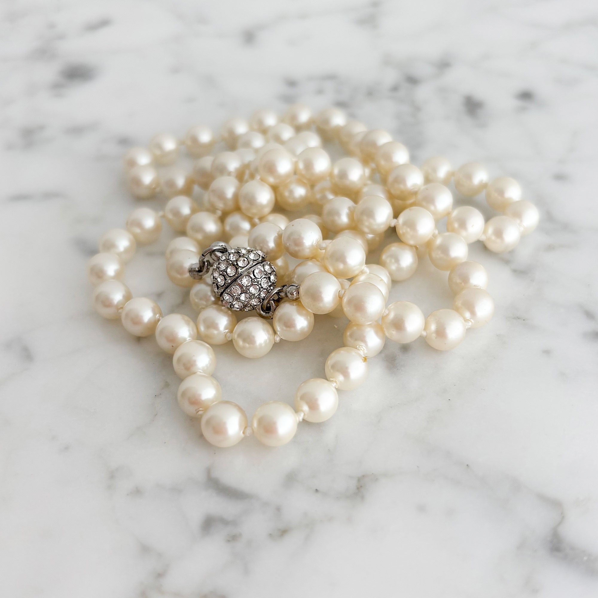 LUELLA vintage hand knotted pearl rhinestone ball necklace-GREEN BIJOU