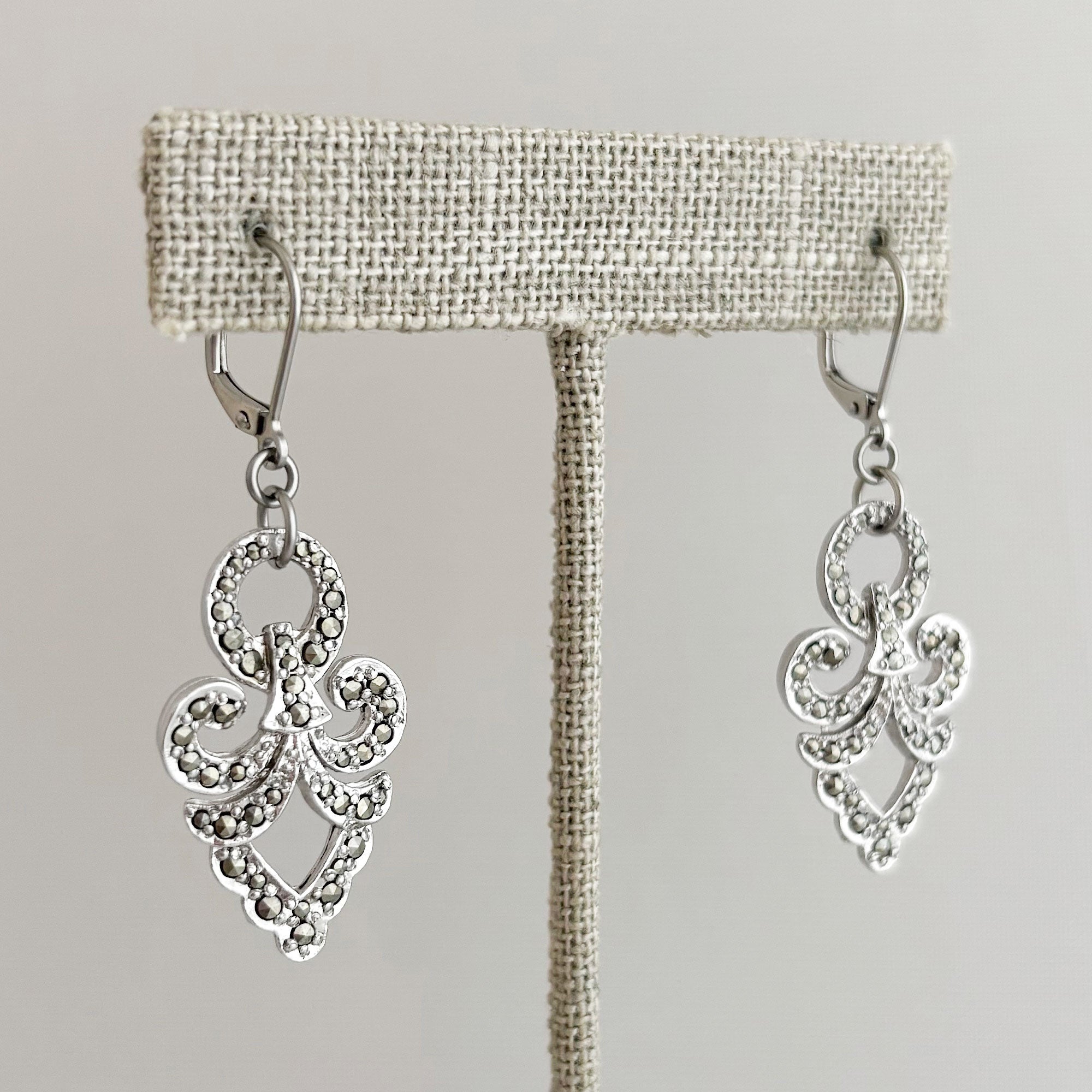 MARVIN Art Nouveau silver tone marcasite drop earrings-GREEN BIJOU