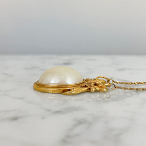 MIRREN vintage gold bow and pearl cabochon pendant necklace - 